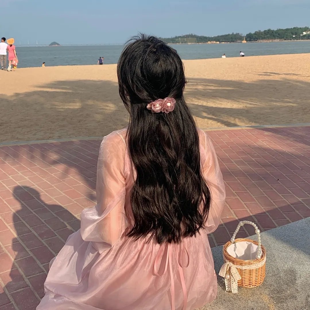 克莱尔的相机